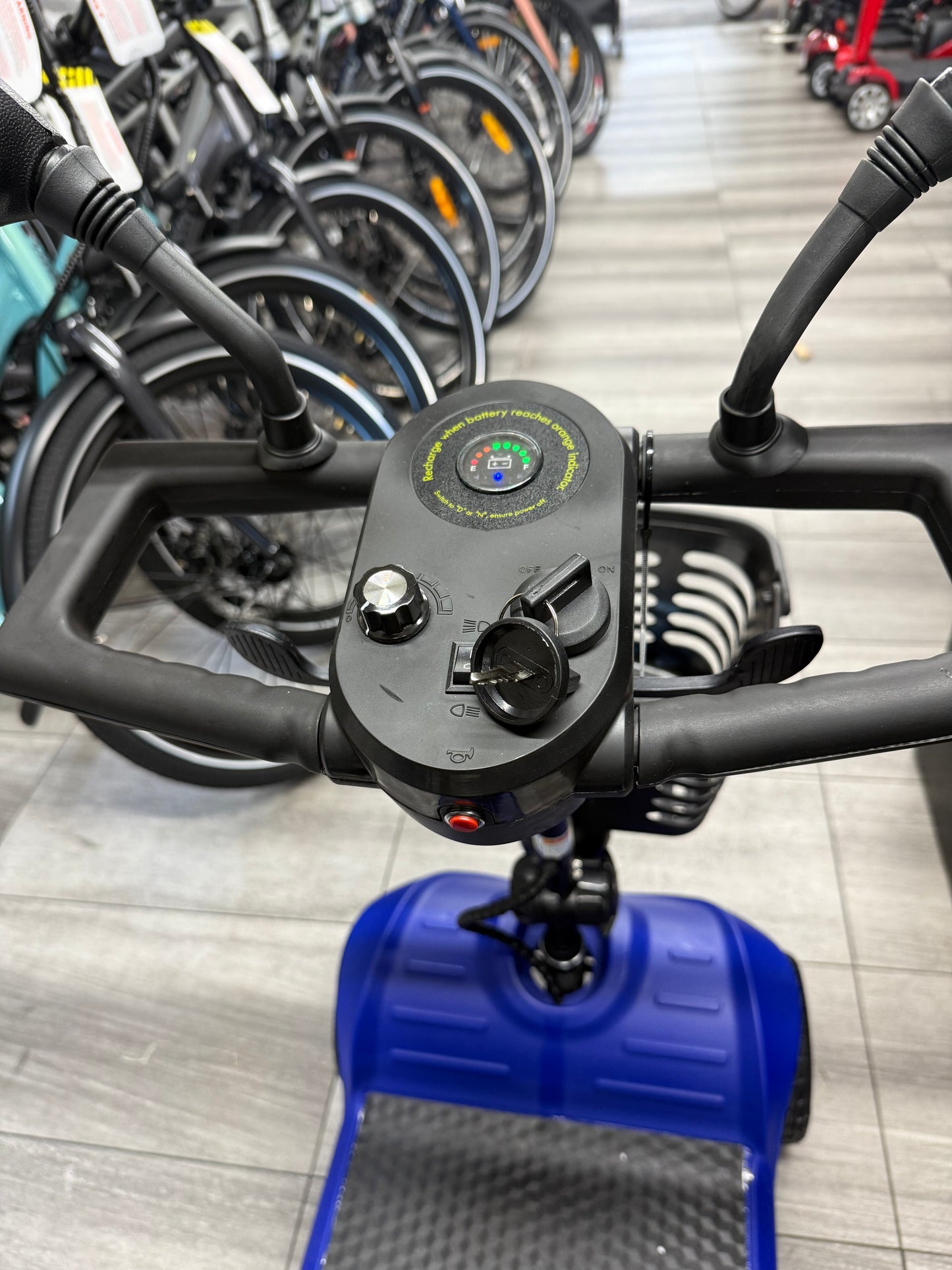QUADRIPORTEUR Dejiang