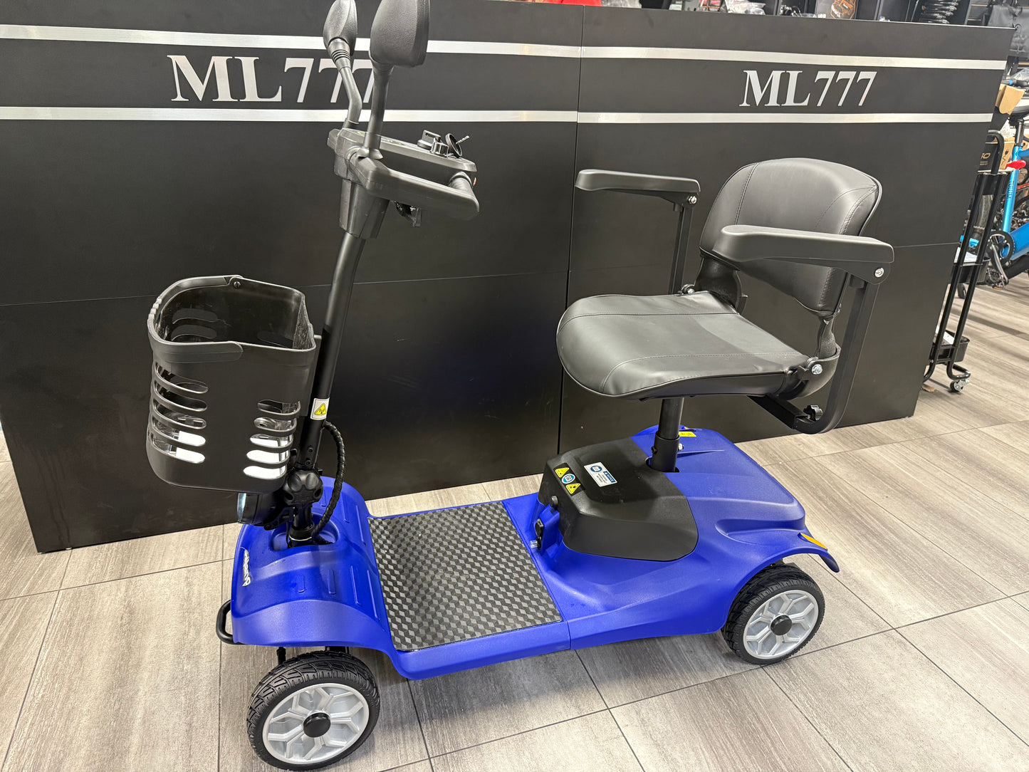 QUADRIPORTEUR Dejiang